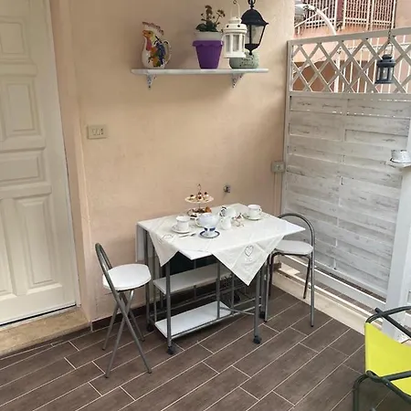 Halley House Appartement *